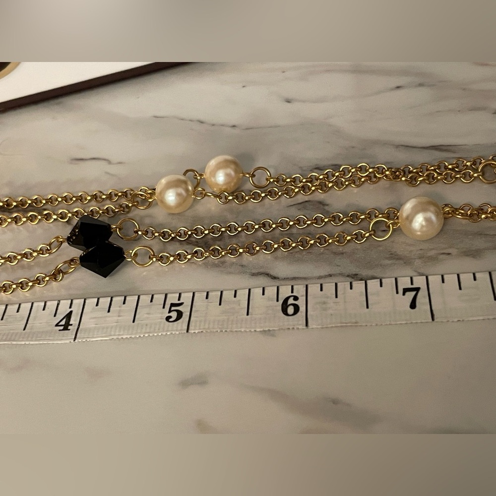 Vintage Faux Pearl and Black Geometric Bead Goldtone Necklace - Picture 6 of 9